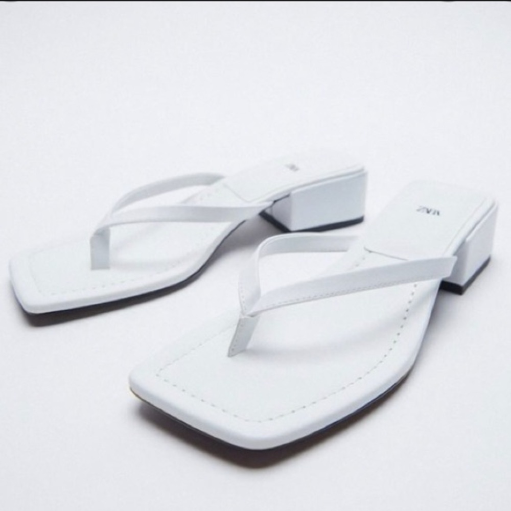 Zara Block Heel White NWOT Flip flop sandal